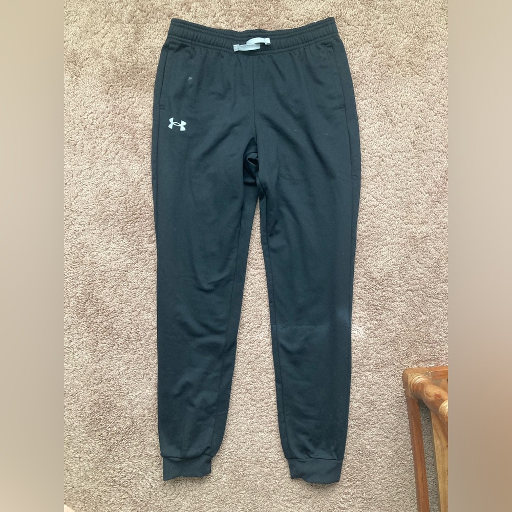 Black Under Armour joggers, youth large
